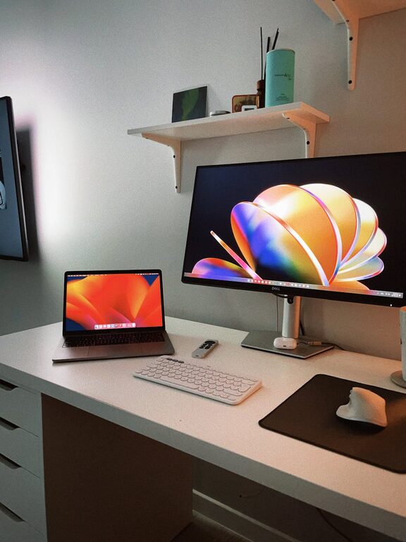Tips for Creating an Effective Home Workspace to Boost Productivity